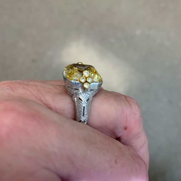 Judith Ripka SS , 18k , and yellow canary stone -6.5-6.75 size - Picture 6 of 16